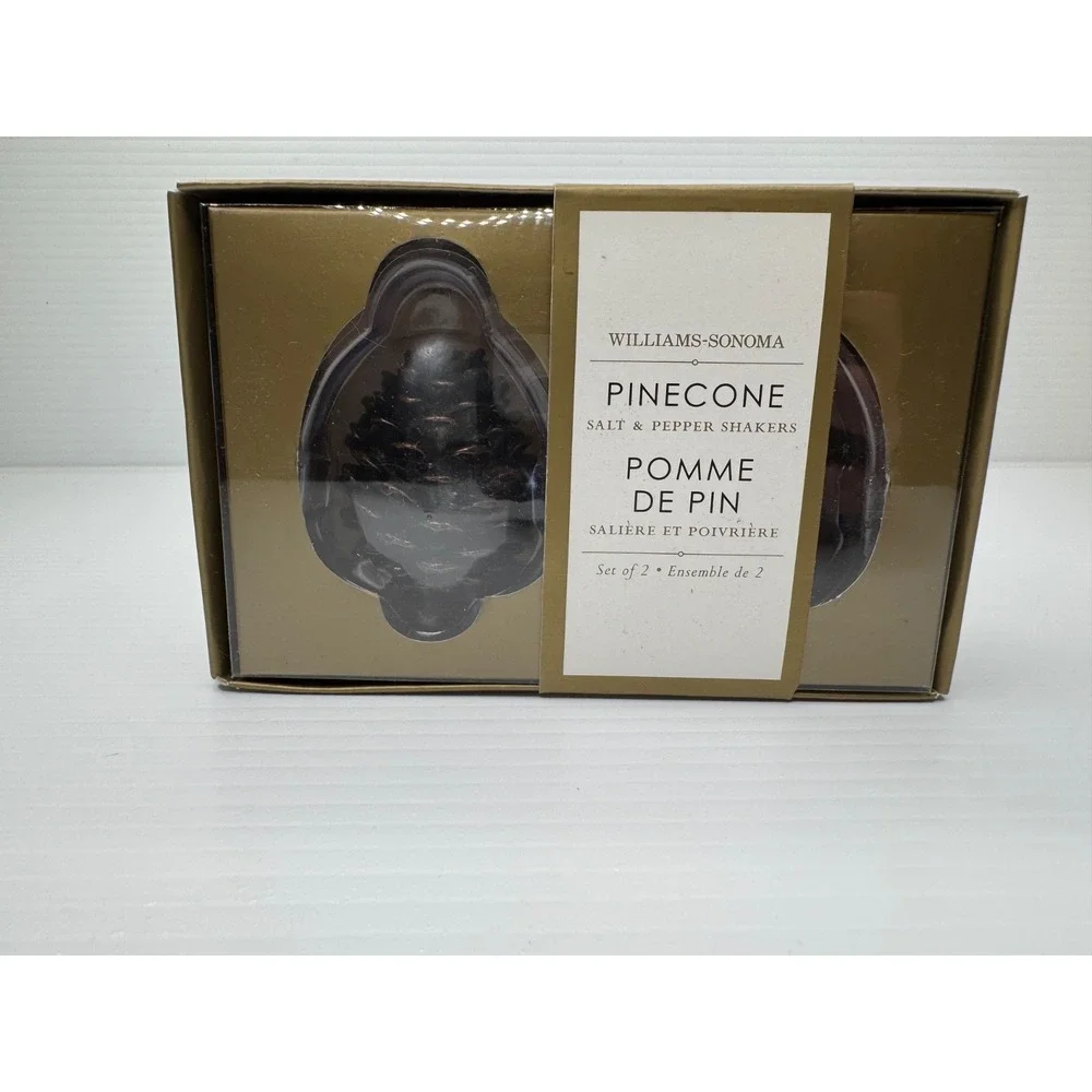 Williams Sonoma Pinecone Salt And Pepper Shakers NEW Old Stock Fall Thanksgiving